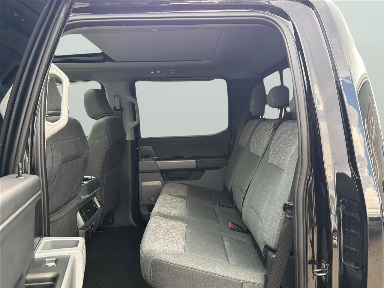 Used 2024 Ford F250 4x4 Crew Cab Super Duty image 20
