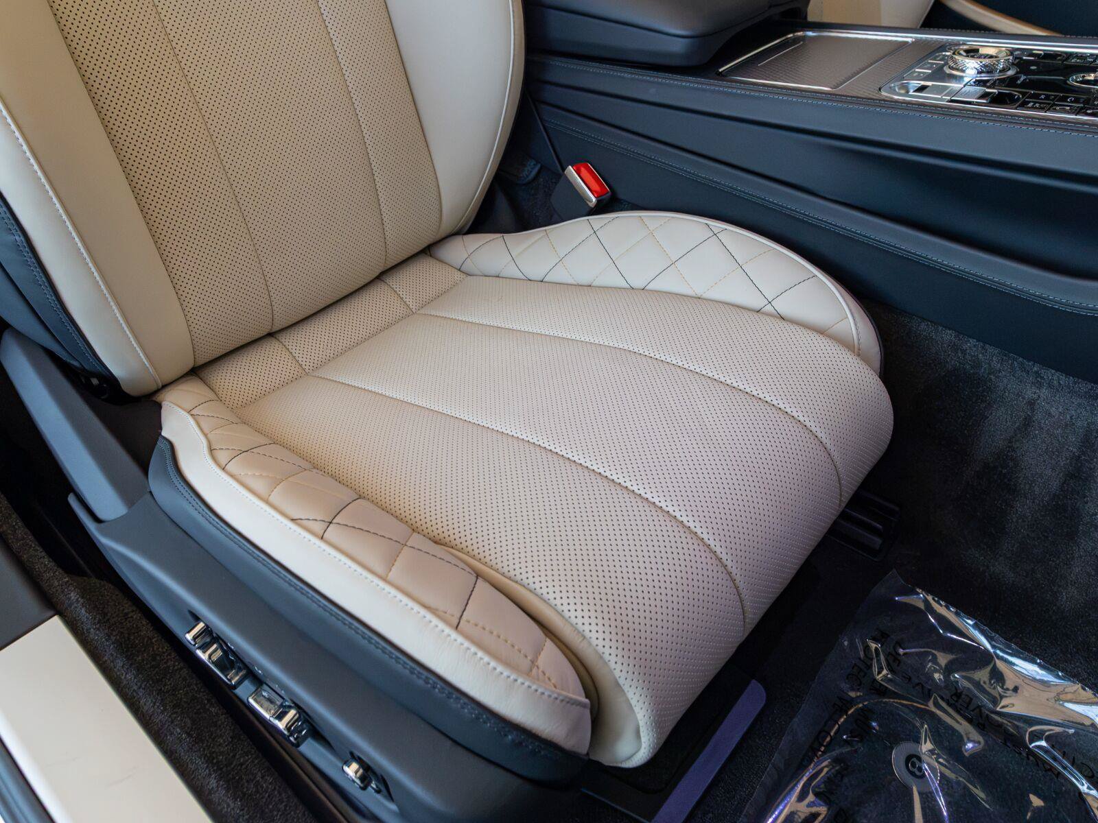 Used 2024 Bentley Continental GT Mulliner AWD/4WD image 51
