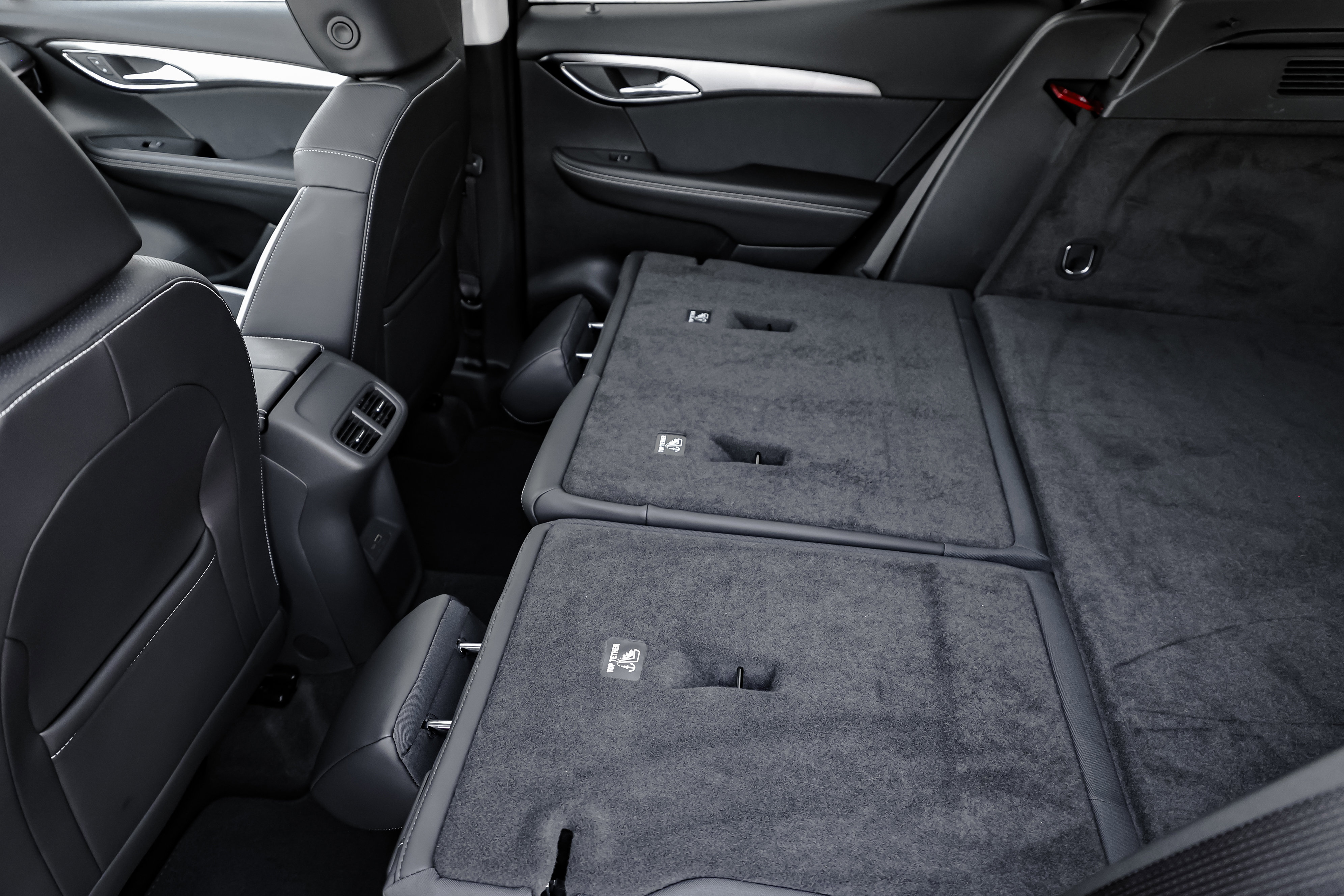 New 2025 Buick Envision Sport Touring image 17