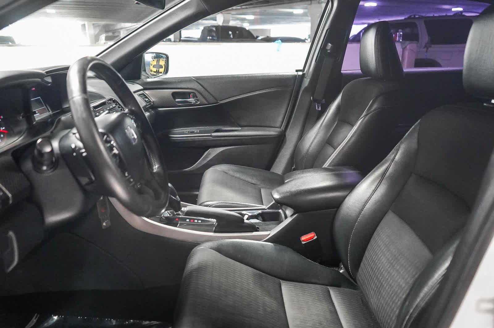 Used 2017 Honda Accord Sport image 17