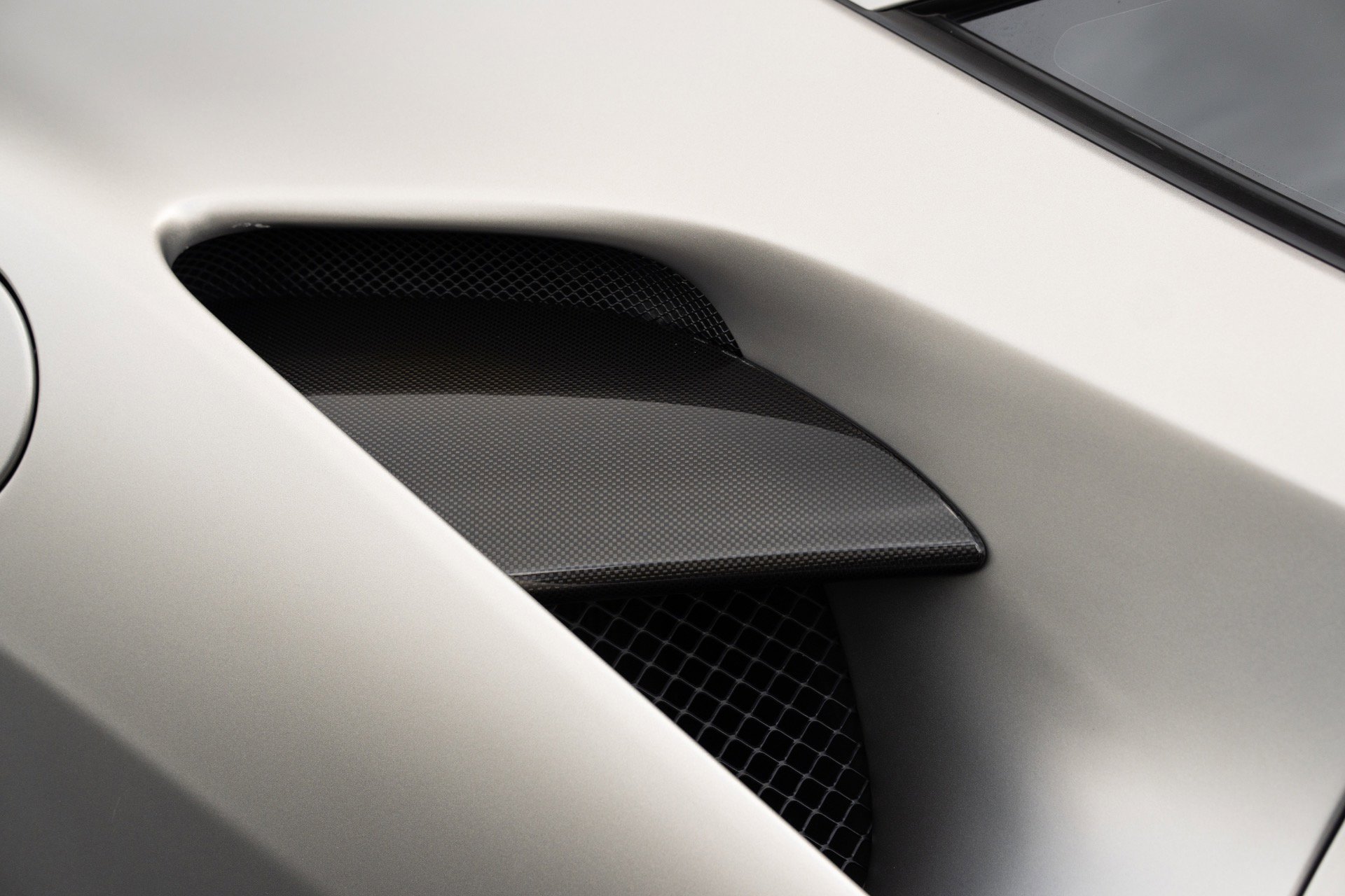 Used 2016 Ferrari 488 GTB image 15