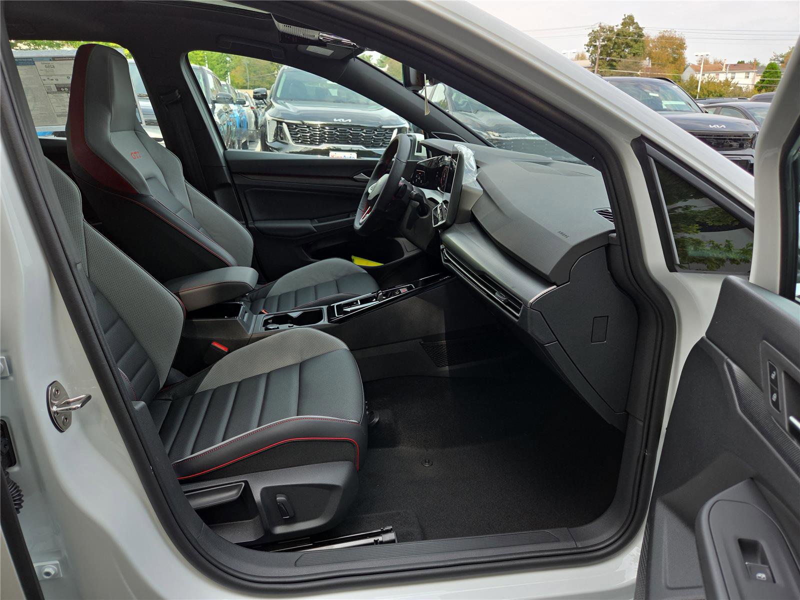 New 2025 Volkswagen GTI SE image 34