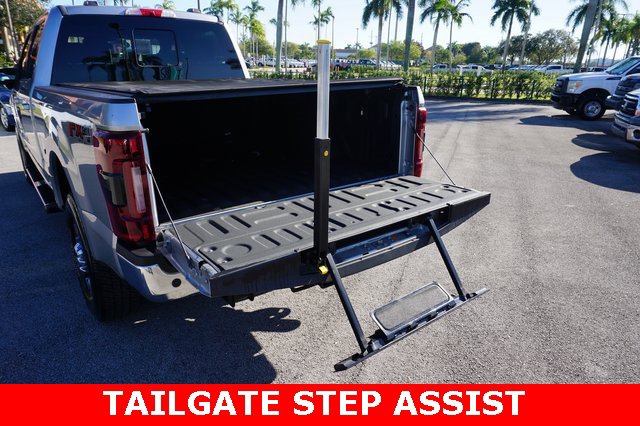 Certified 2020 Ford F350 Lariat w/ Lariat Ultimate Package image 16