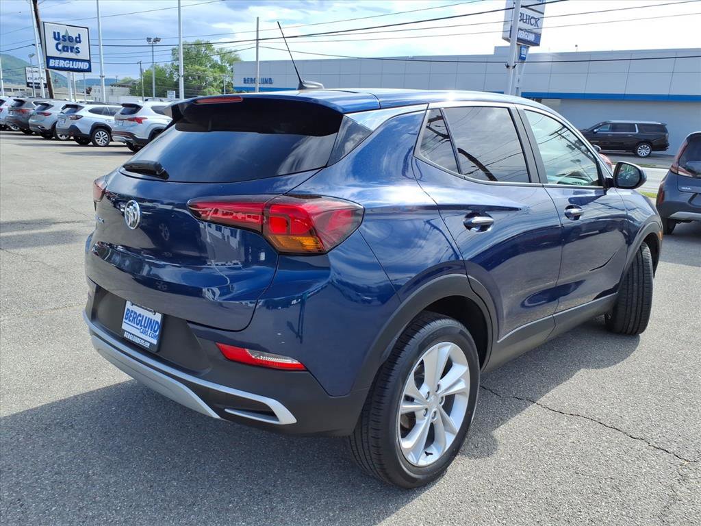 Used 2023 Buick Encore GX Preferred w/ Cold Weather Comfort Package FWD image 4