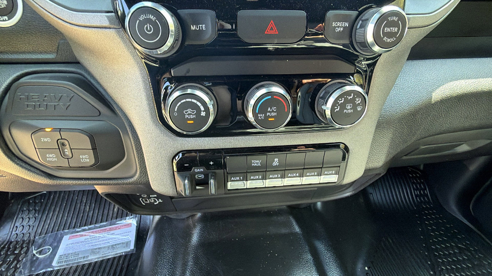 New 2026 RAM 3500 Tradesman AWD/4WD image 28