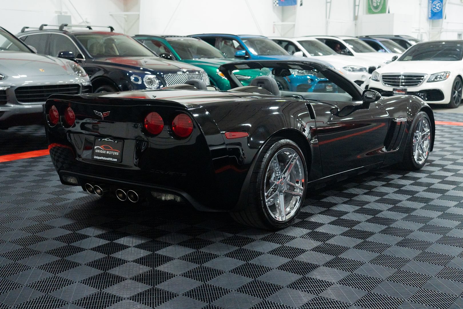 Used 2010 Chevrolet Corvette Grand Sport w/ Preferred Equipment Group RWD image 8