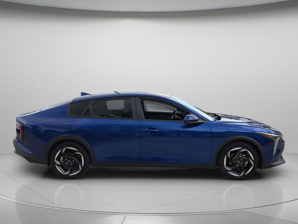 New 2025 Kia K4 GT-Line Turbo FWD image 3