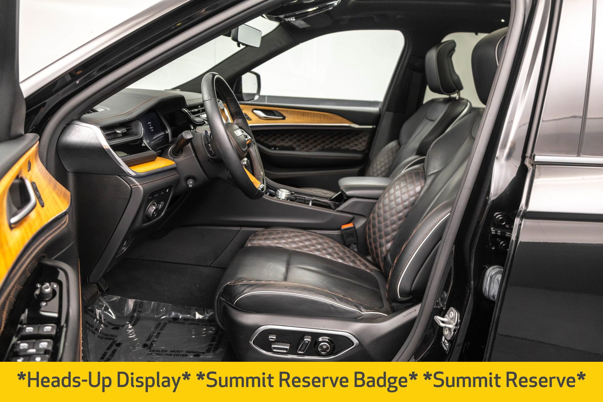 Used 2022 Jeep Grand Cherokee Summit AWD/4WD image 6