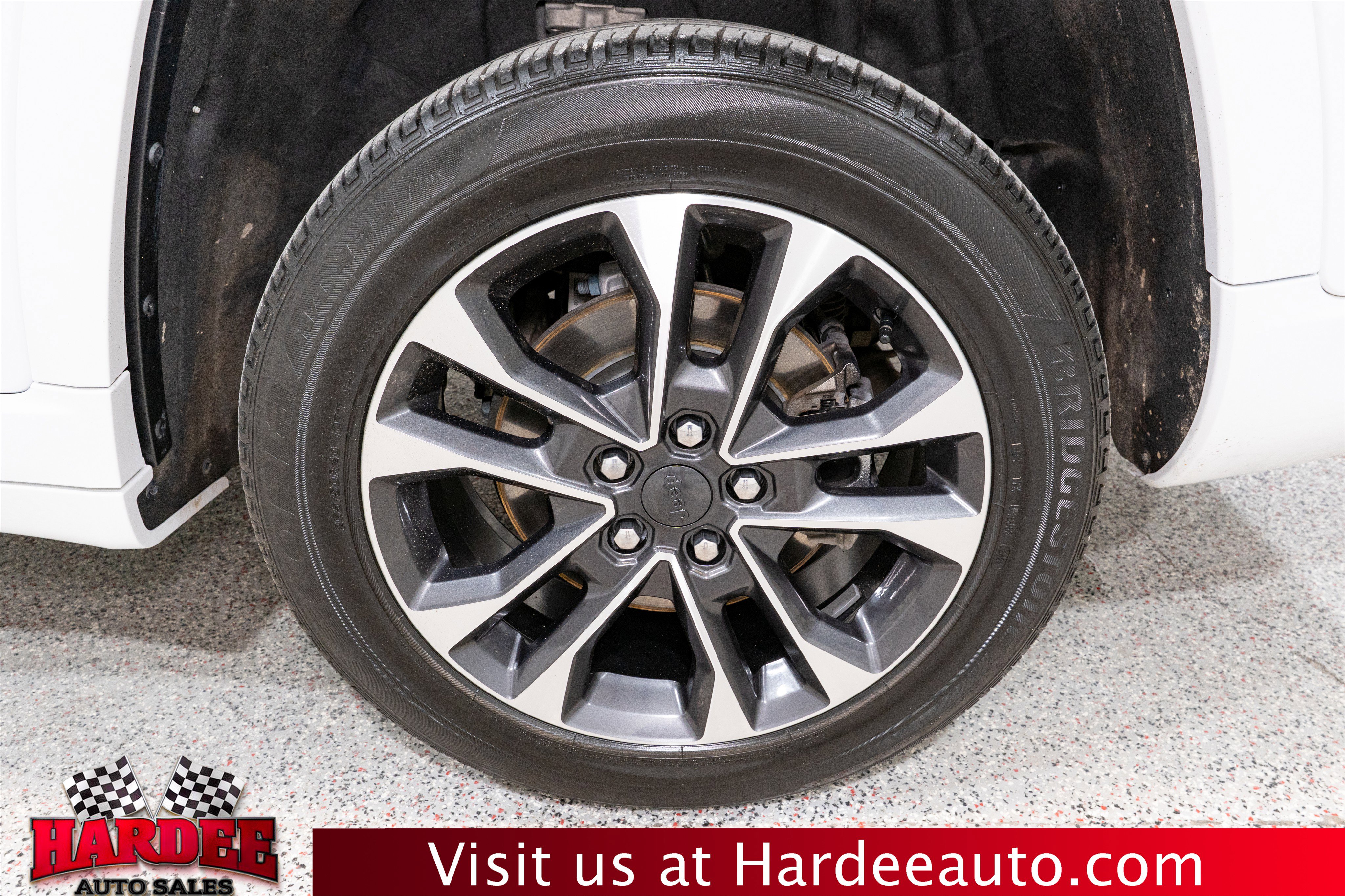 Used 2025 Jeep Grand Cherokee L Overland AWD/4WD image 10
