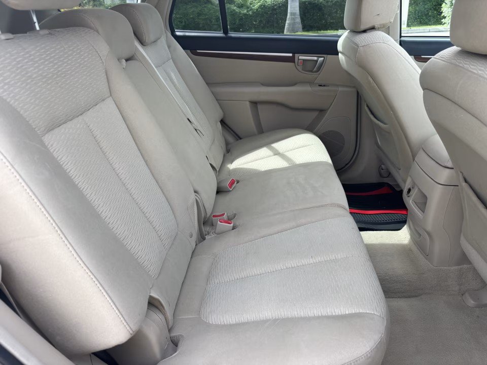 Used 2007 Hyundai Santa Fe SE FWD image 22