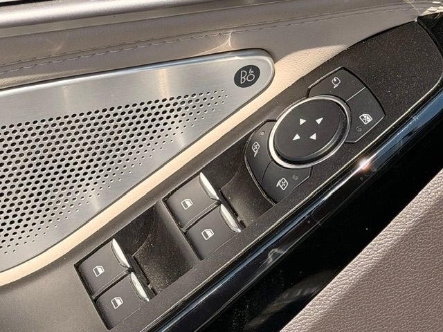 Used 2021 Ford Explorer Platinum w/ Equipment Group 601A AWD/4WD image 17