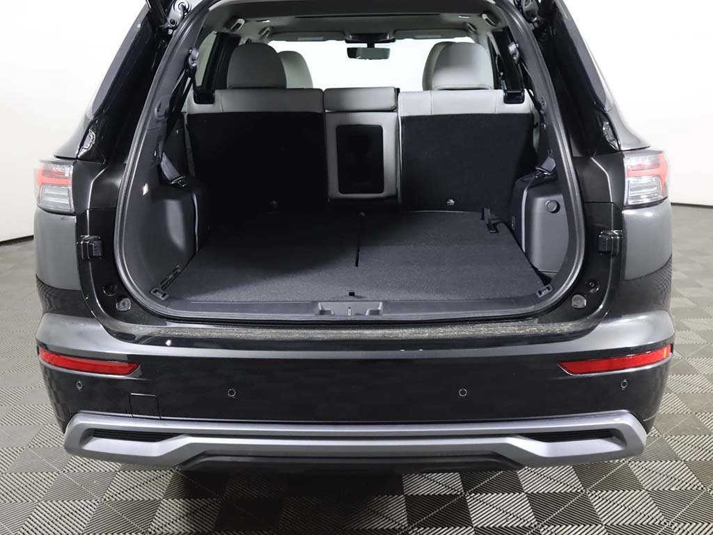 New 2025 Mitsubishi Outlander AWD image 22