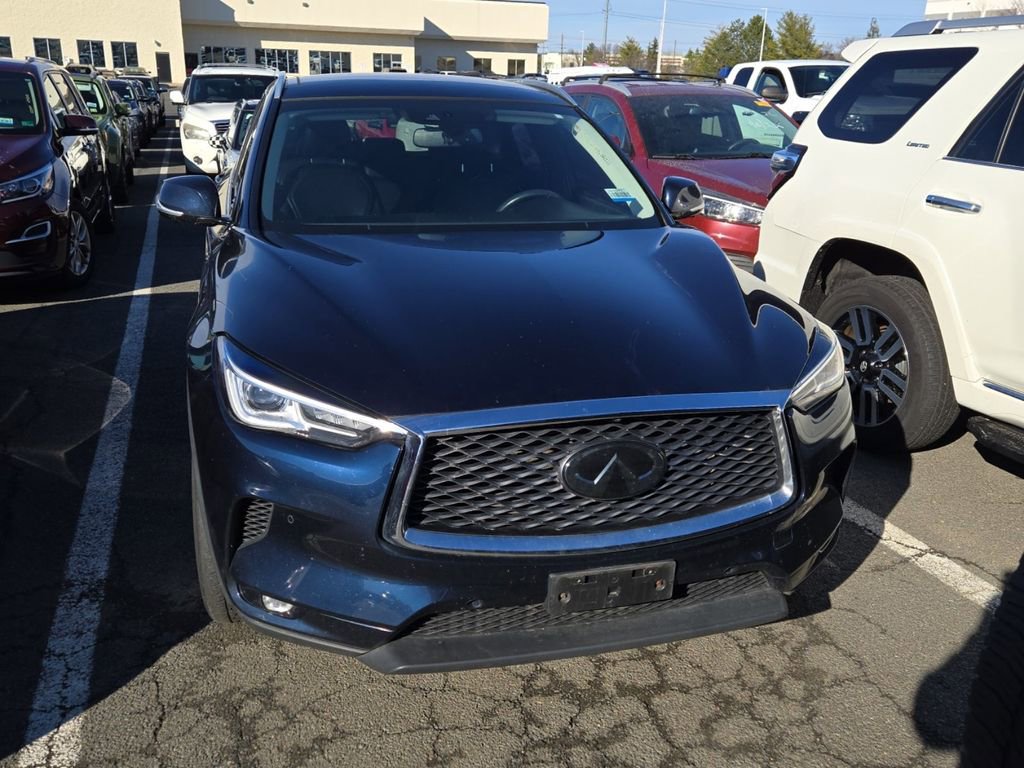 Used 2019 INFINITI QX50 Essential w/ Premium Heat Package AWD/4WD image 3