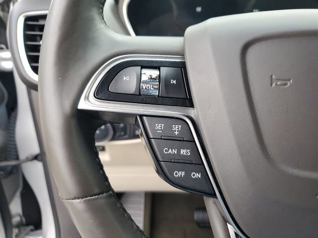 Used 2019 Lincoln Nautilus Reserve image 24