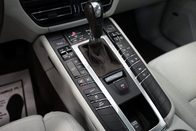 Used 2020 Porsche Macan S image 43
