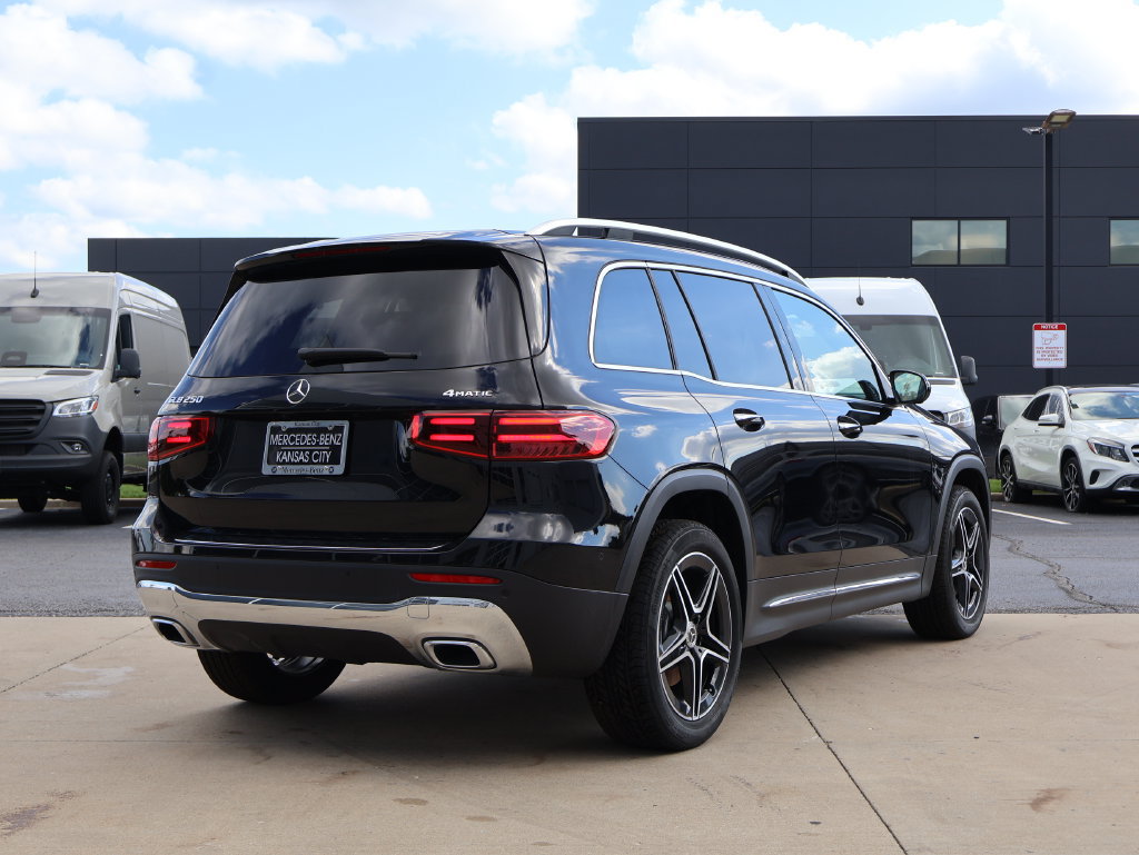 New 2026 Mercedes-Benz GLB 250 4MATIC image 5