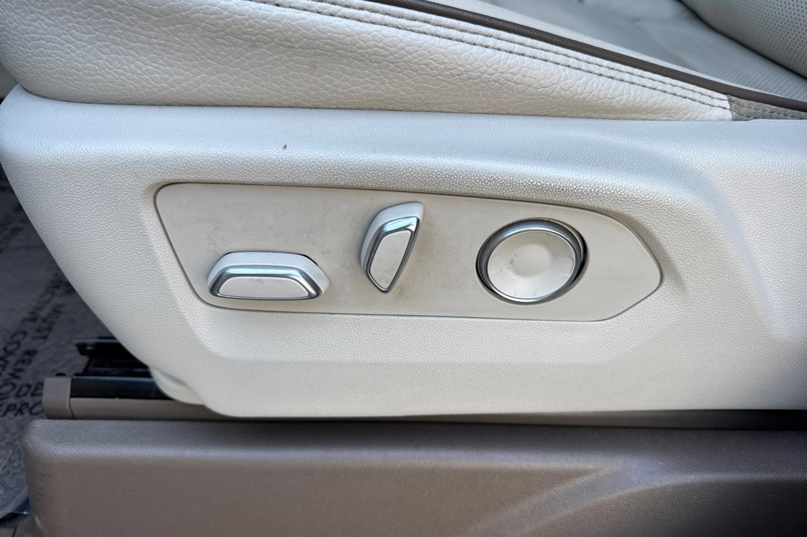 Certified 2023 GMC Yukon Denali AWD/4WD image 12