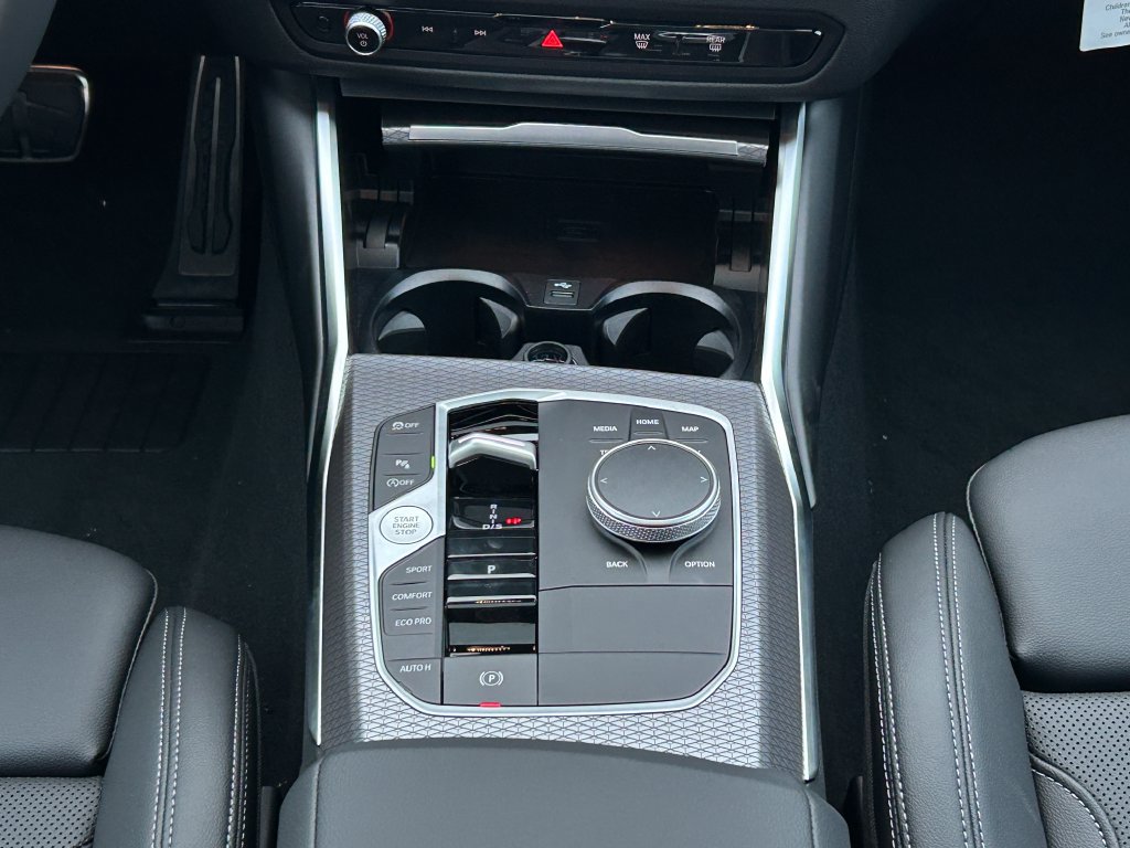 New 2026 BMW 330i Sedan w/ M Sport Package RWD image 27