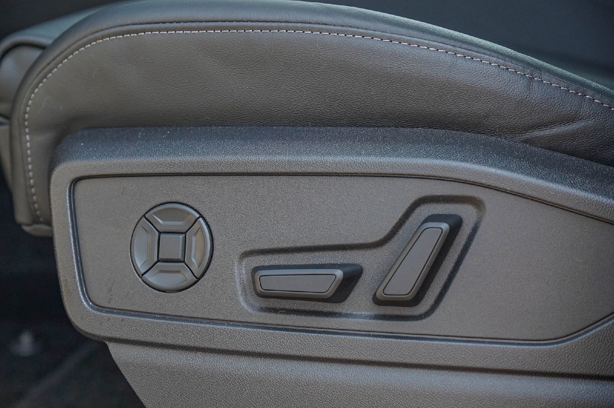 New 2025 Audi Q5 Premium Plus image 19