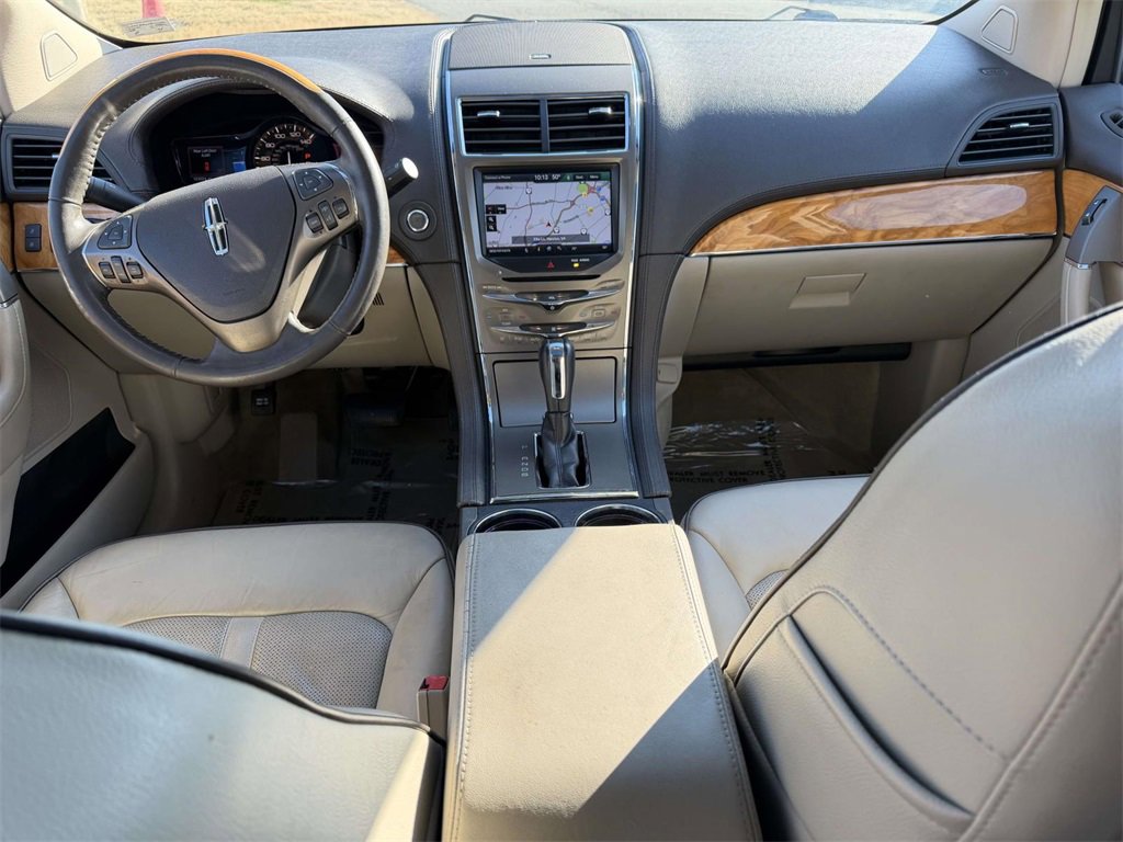 Used 2015 Lincoln MKX AWD w/ Equipment Group 102A image 2