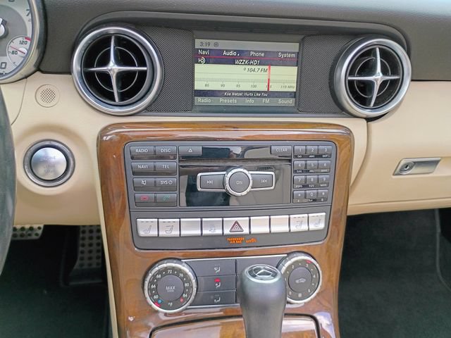 Used 2015 Mercedes-Benz SLK 250 image 27