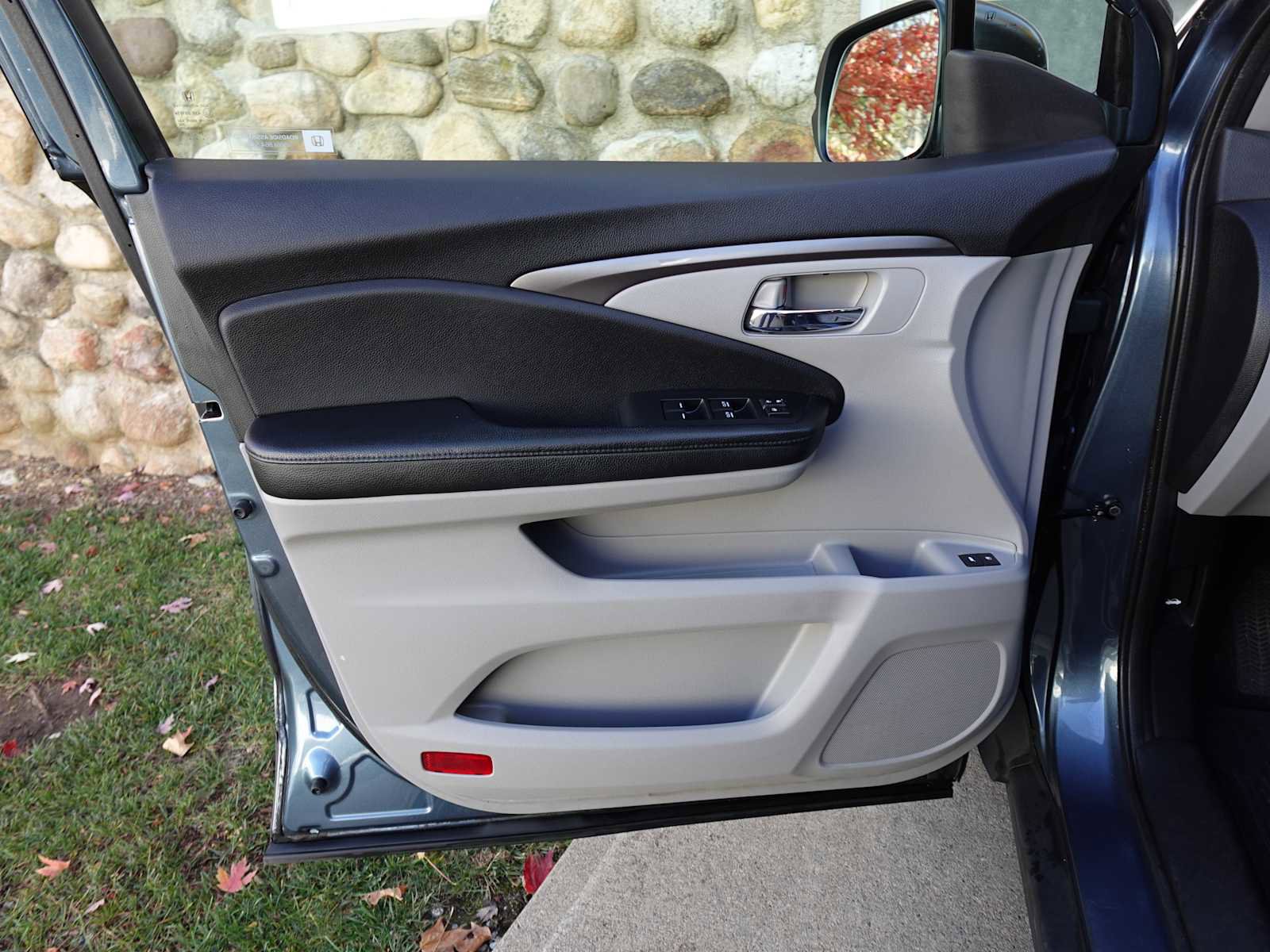 Certified 2017 Honda Pilot EX-L image 10