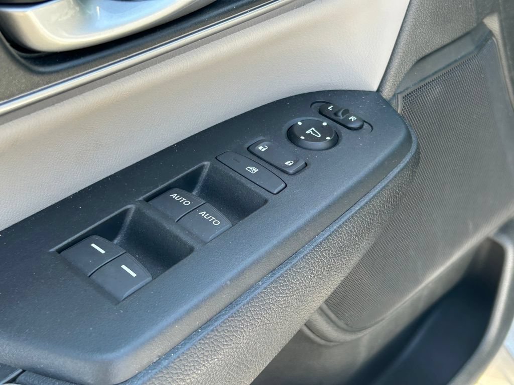 Used 2017 Honda CR-V EX-L image 22