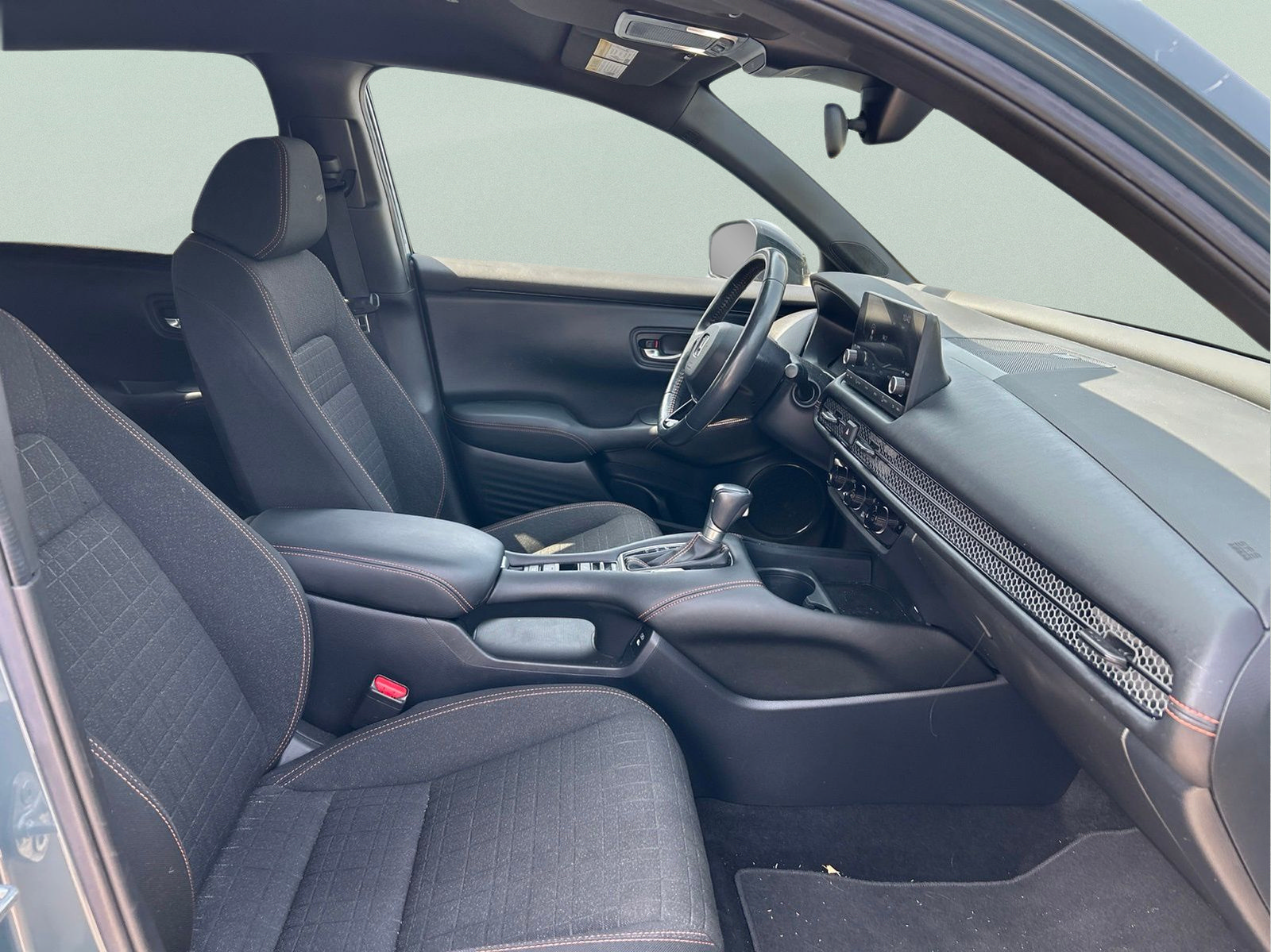 Used 2024 Honda HR-V Sport image 12