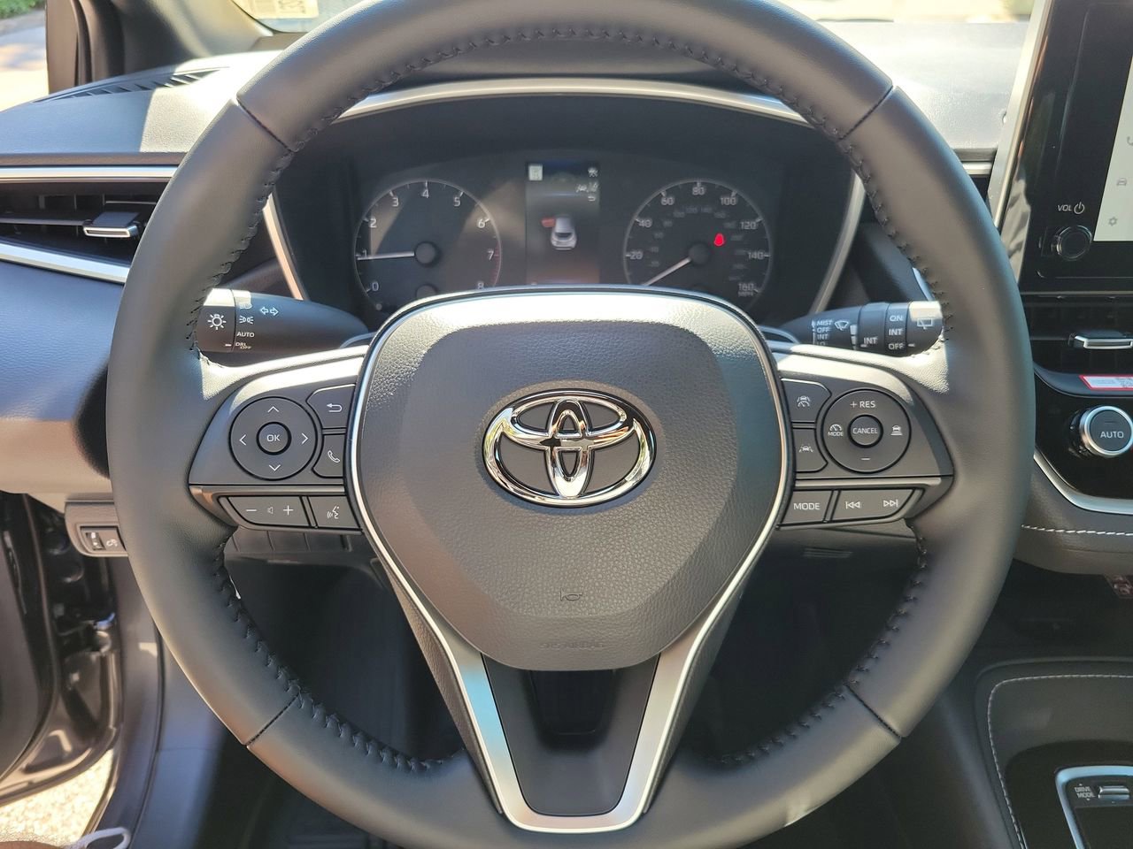 New 2026 Toyota Corolla SE FWD image 18