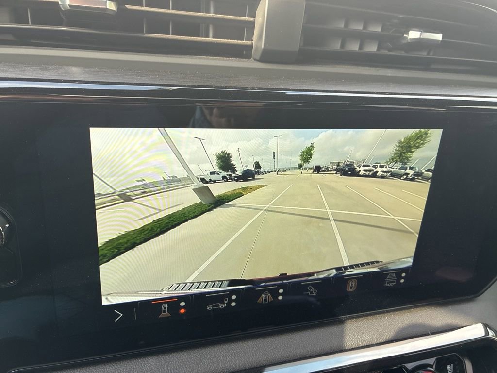 Used 2025 GMC Sierra 2500 AT4 w/ AT4 Premium Plus Package image 18