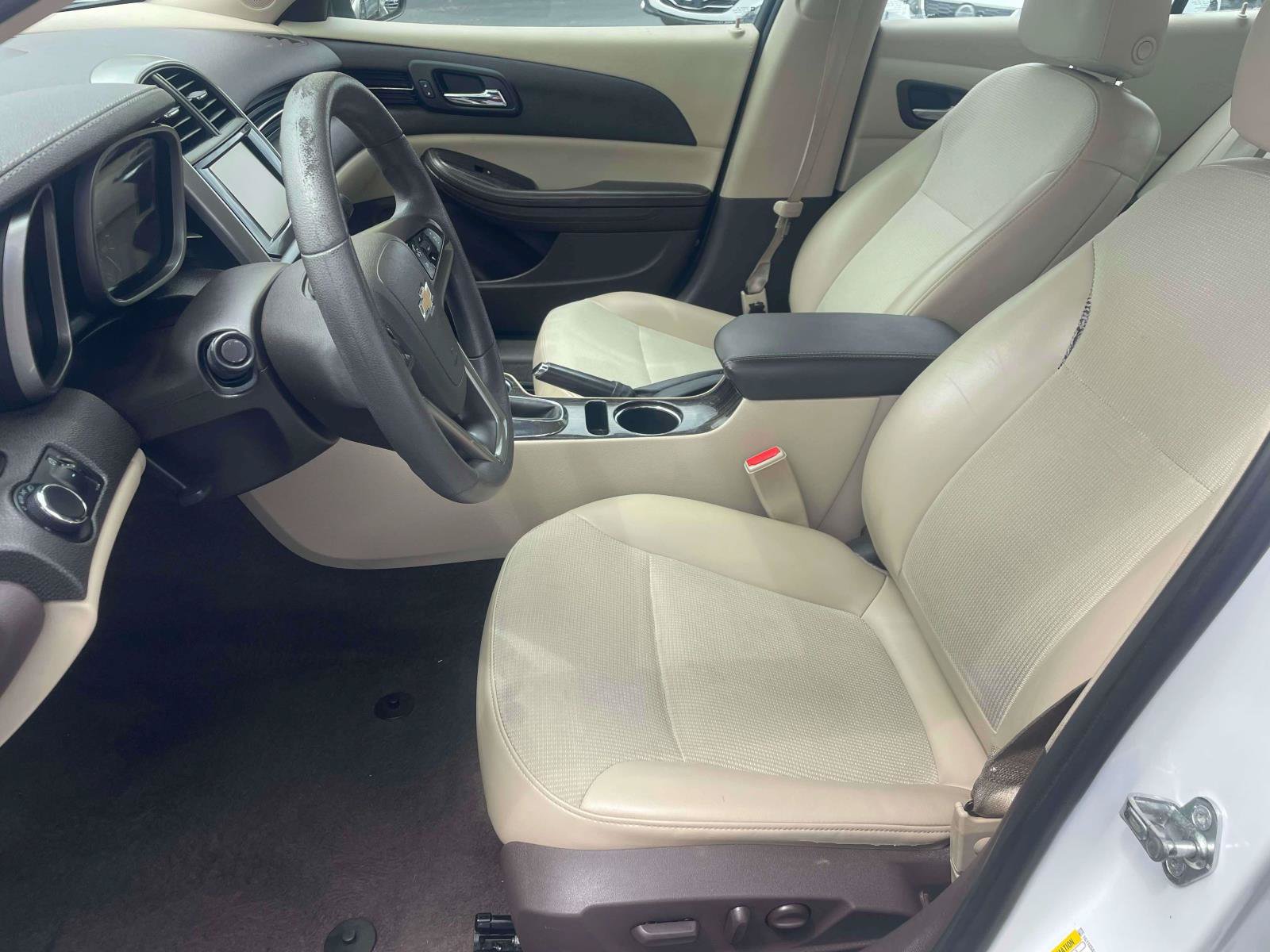 Used 2016 Chevrolet Malibu LT w/ Power Convenience Package FWD image 13