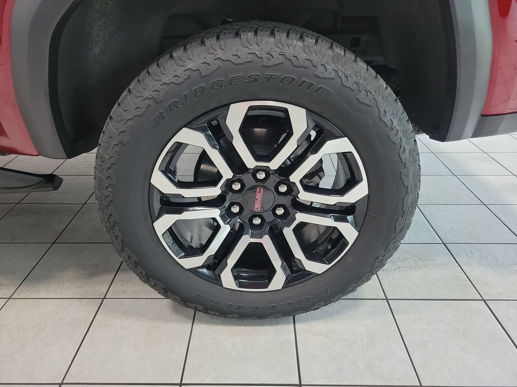 Used 2025 GMC Canyon AT4 w/ Nightfall Edition AWD/4WD image 45