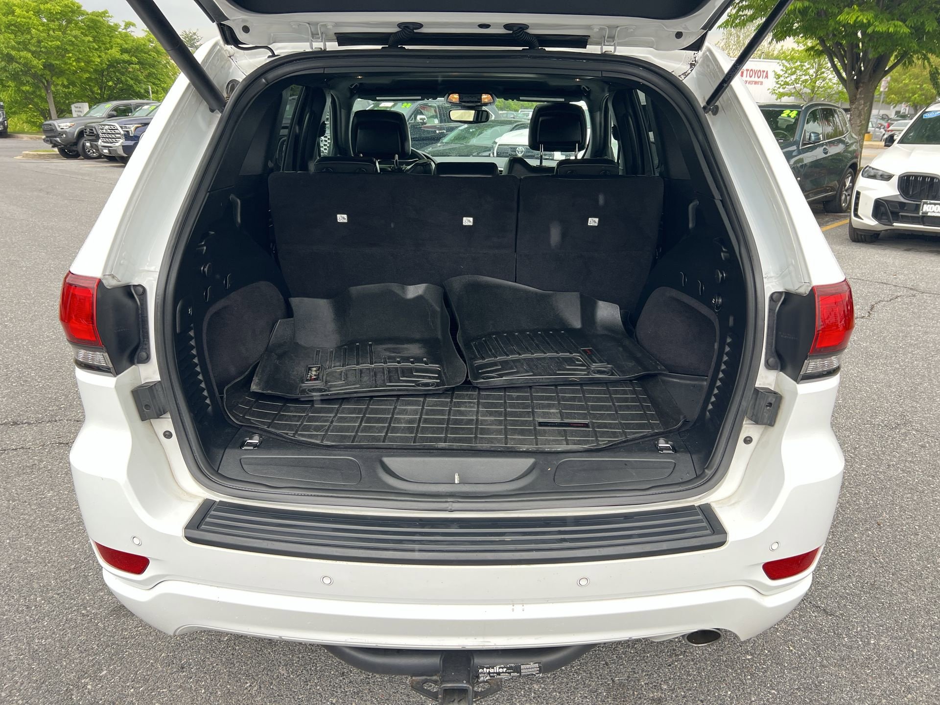 Used 2018 Jeep Grand Cherokee Altitude AWD/4WD image 25