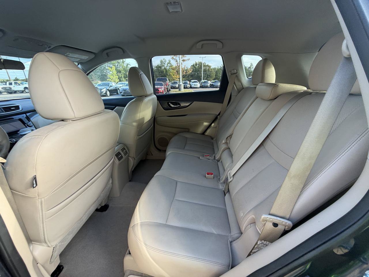 Used 2014 Nissan Rogue SL FWD image 11