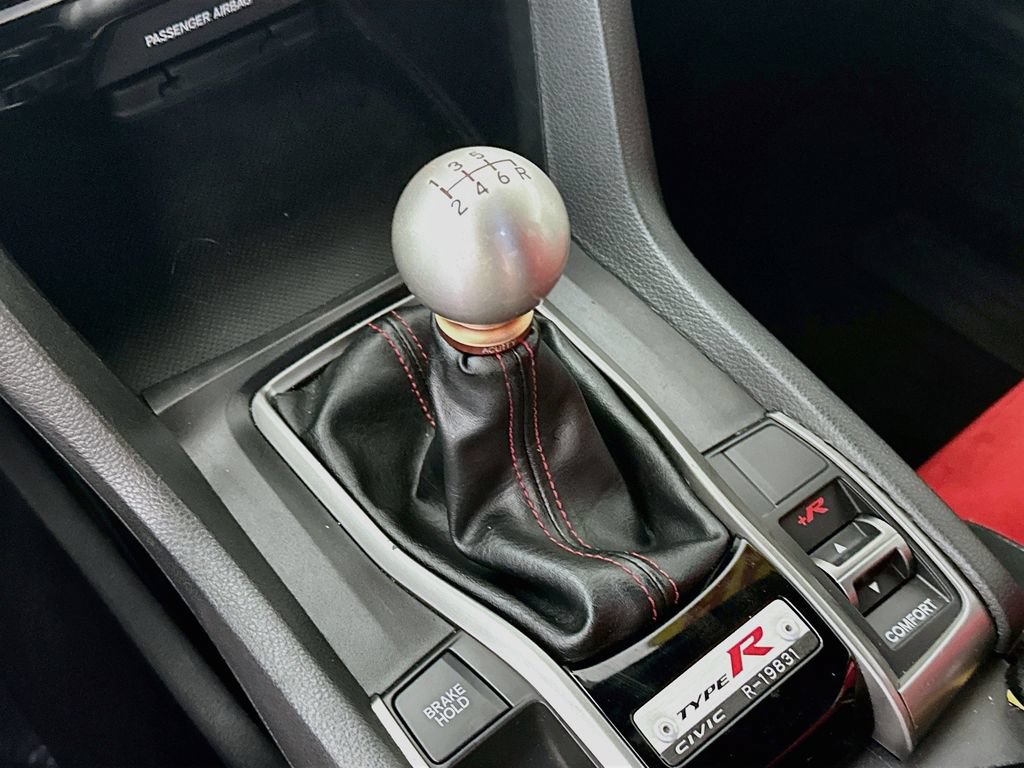 Used 2018 Honda Civic Type R image 23