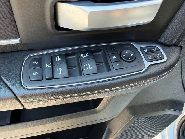 Used 2024 RAM 3500 Big Horn AWD/4WD image 14