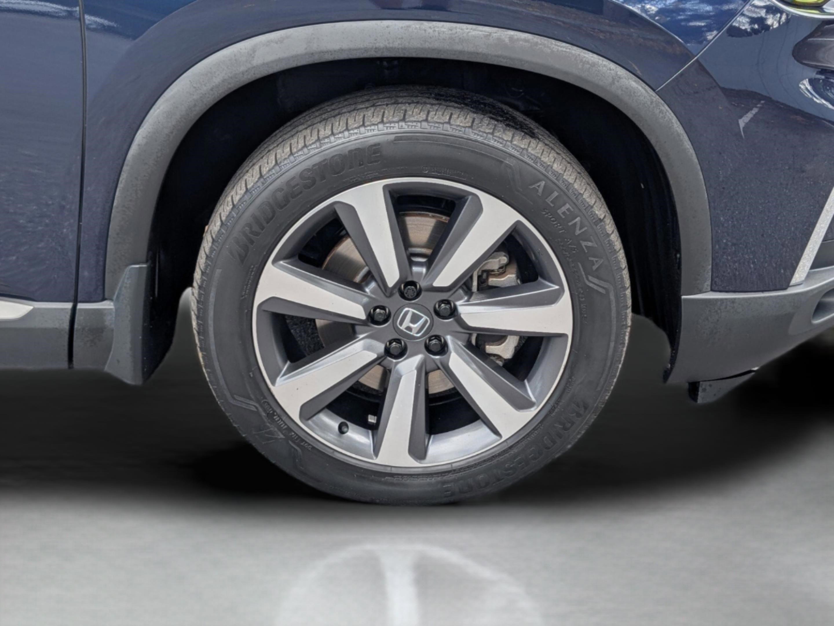 Used 2023 Honda Pilot Touring image 9