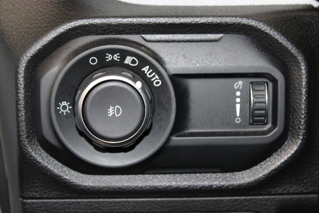 Used 2024 Jeep Wrangler Sport S image 32