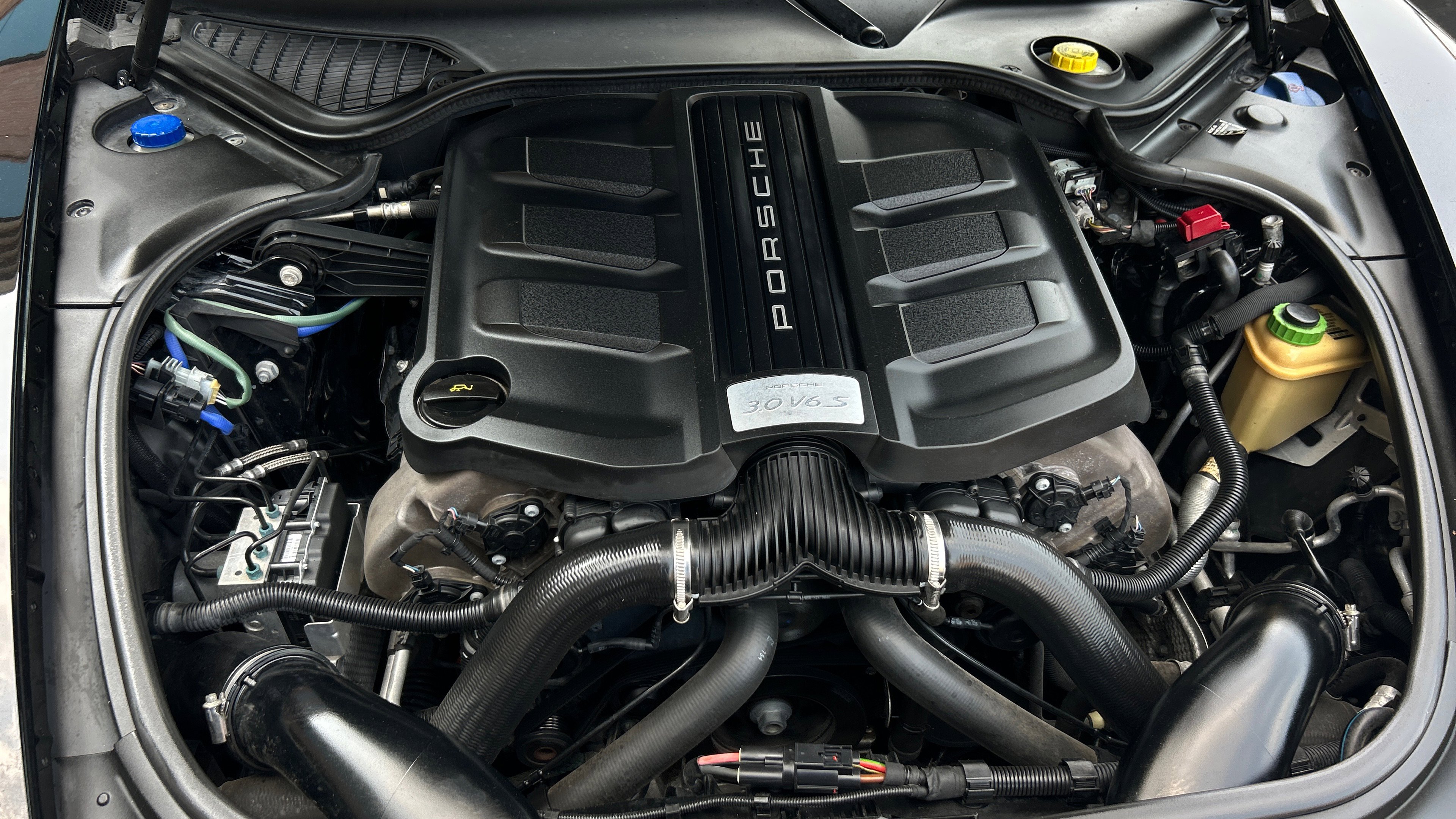 Used 2015 Porsche Panamera 4S image 47