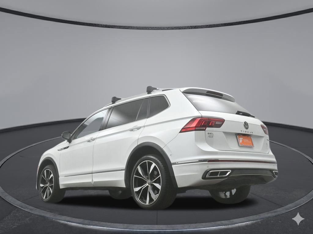 Used 2022 Volkswagen Tiguan SEL R-Line image 38