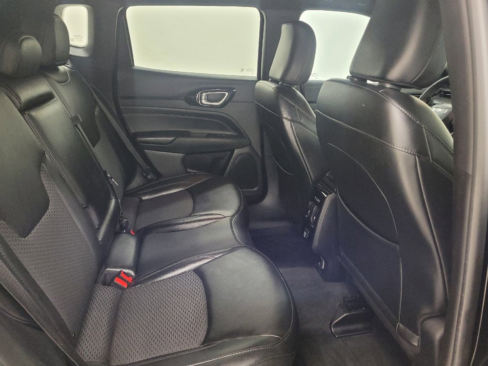 Used 2022 Jeep Compass Latitude FWD image 19