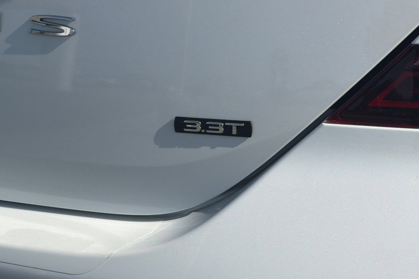 Used 2023 Genesis G70 3.3T w/ Sport Prestige Package RWD image 34