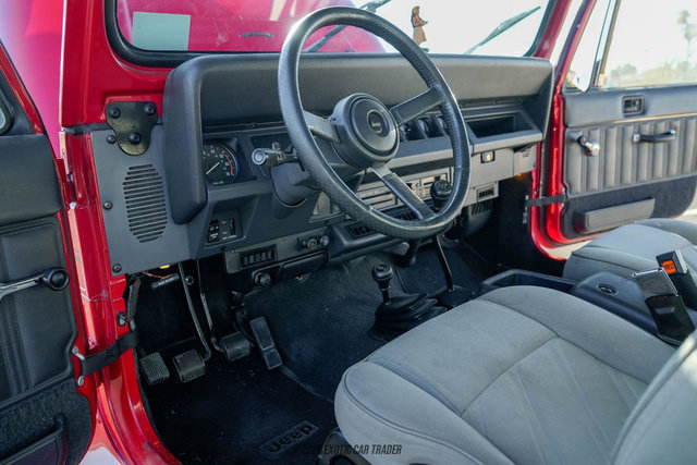 Used 1991 Jeep Wrangler Renegade AWD/4WD image 40