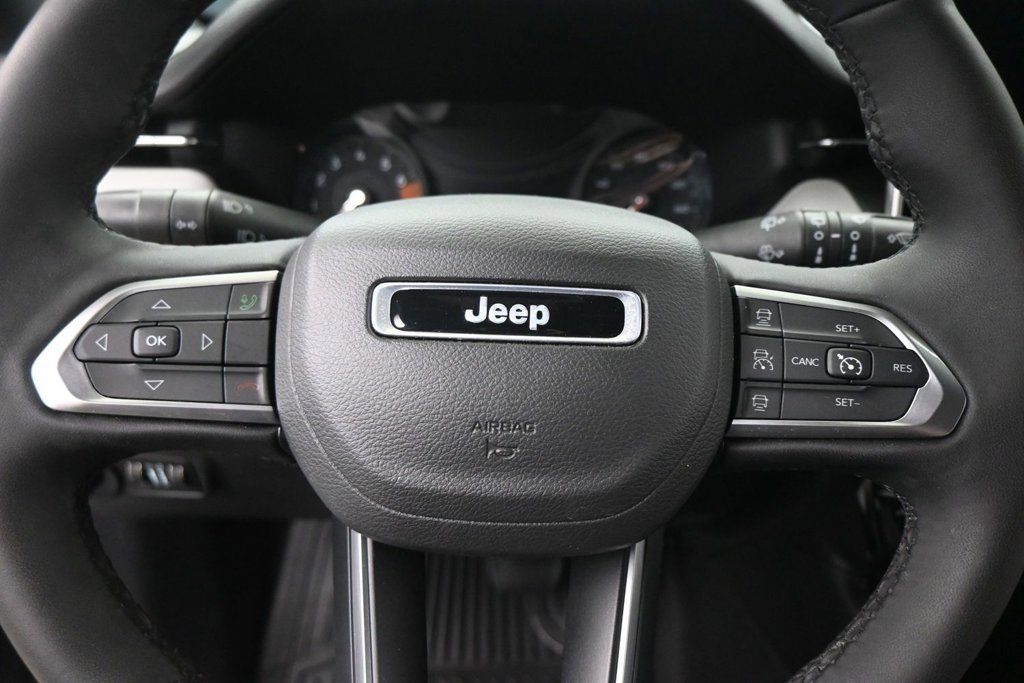 Used 2023 Jeep Compass Limited AWD/4WD image 10