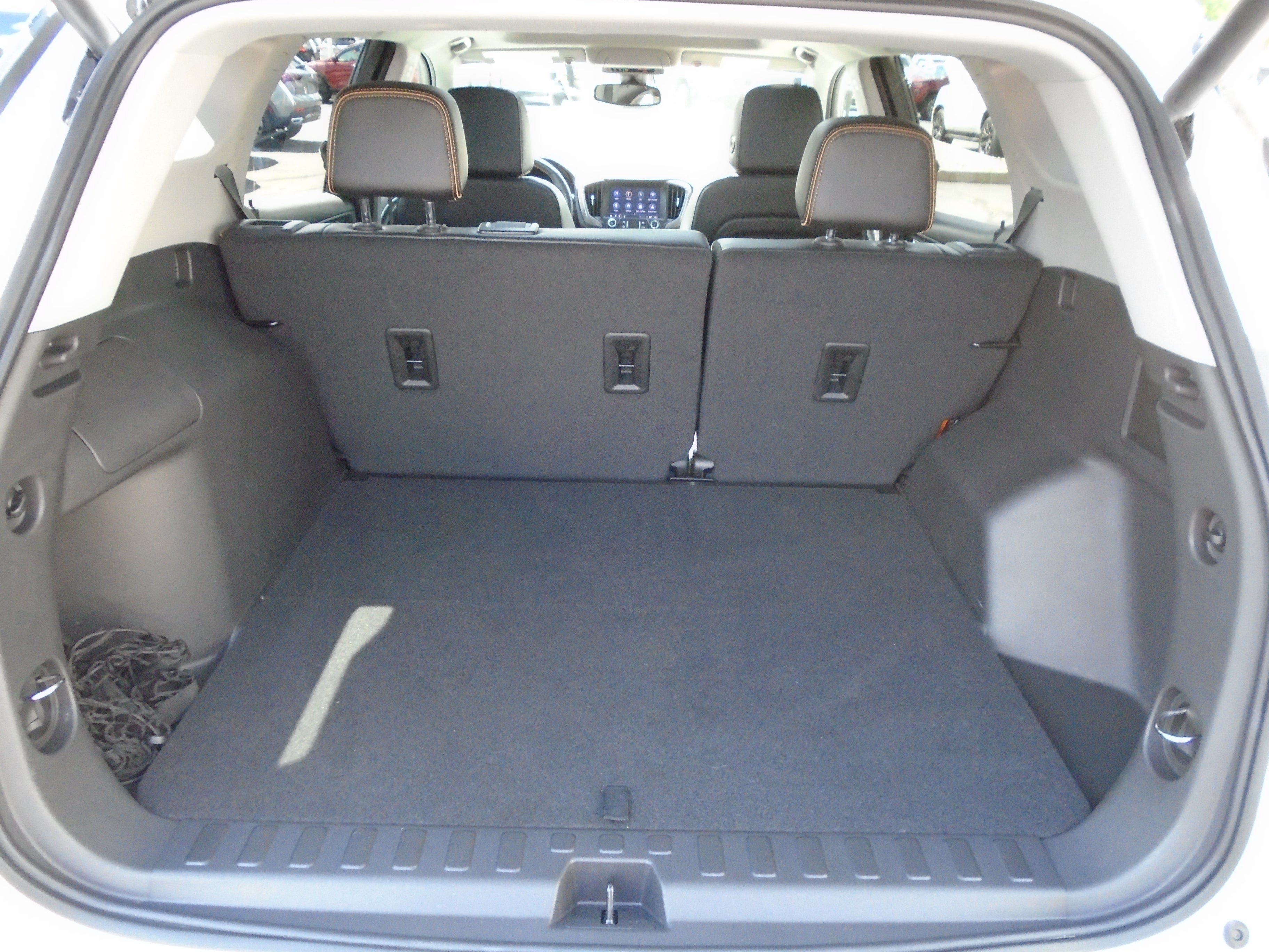 Certified 2024 GMC Terrain AT4 w/ Infotainment Package II AWD/4WD image 39