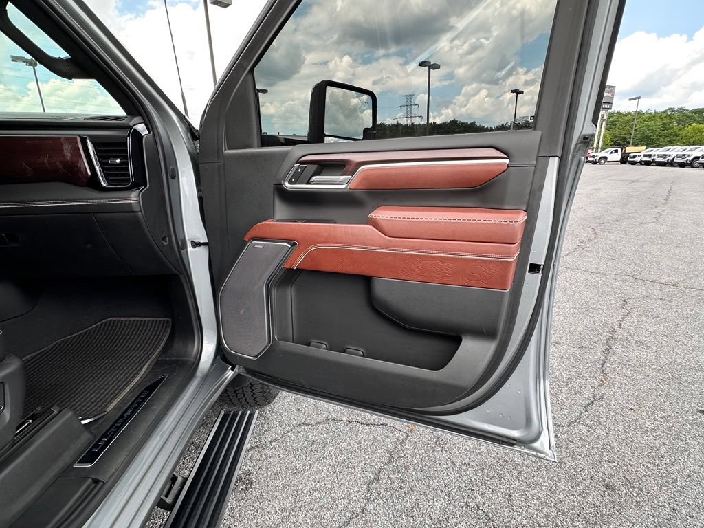 Certified 2024 GMC Sierra 2500 Denali Ultimate w/ Snow Plow Prep/Camper Package AWD/4WD image 15