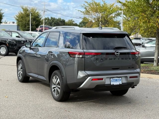New 2025 Nissan Pathfinder SL w/ Black Appearance Package image 7