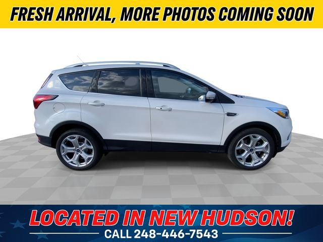 Used 2019 Ford Escape Titanium AWD/4WD image 3