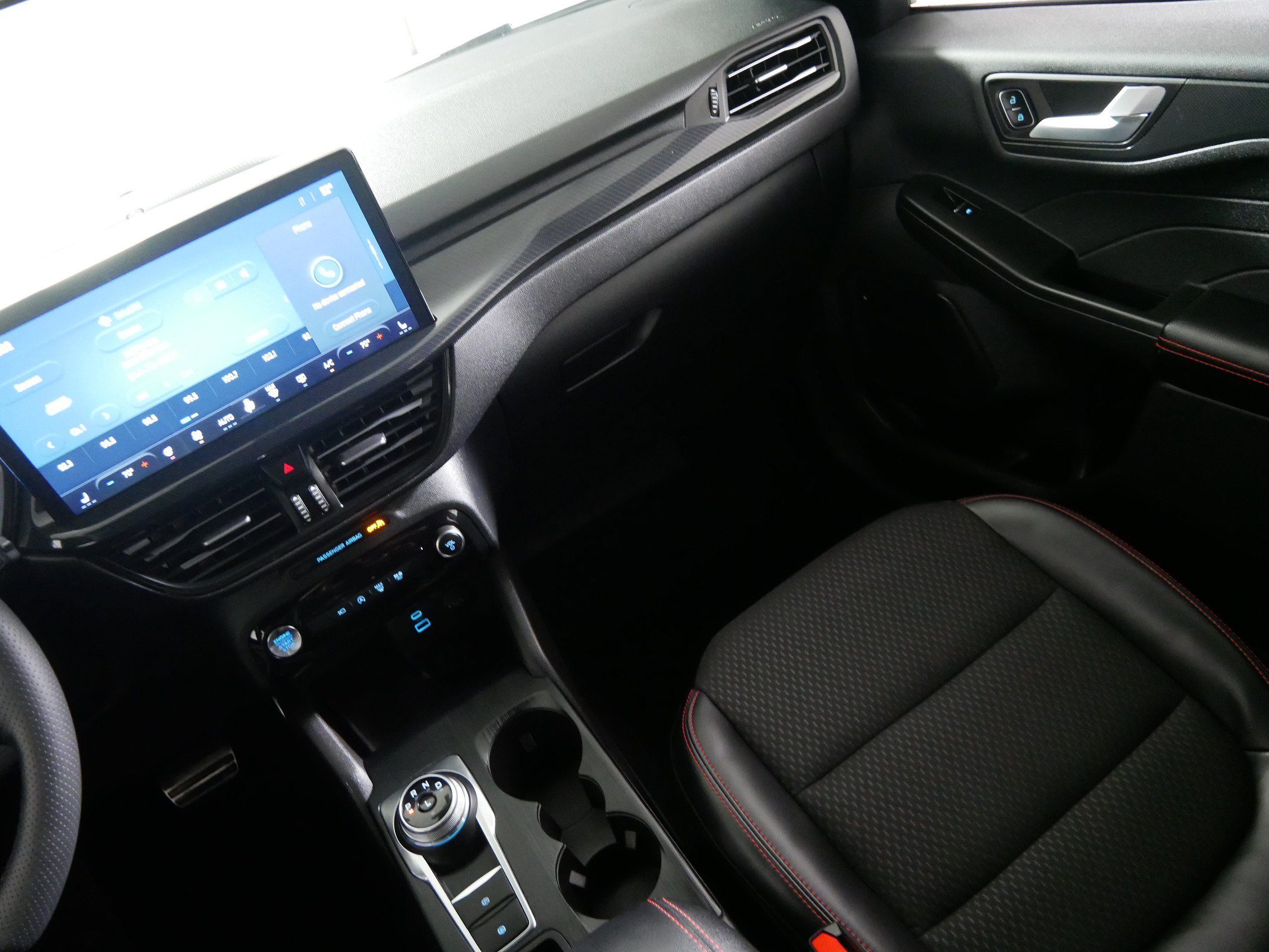 Used 2023 Ford Escape ST-Line Select w/ Tech Pack #2 AWD/4WD image 11