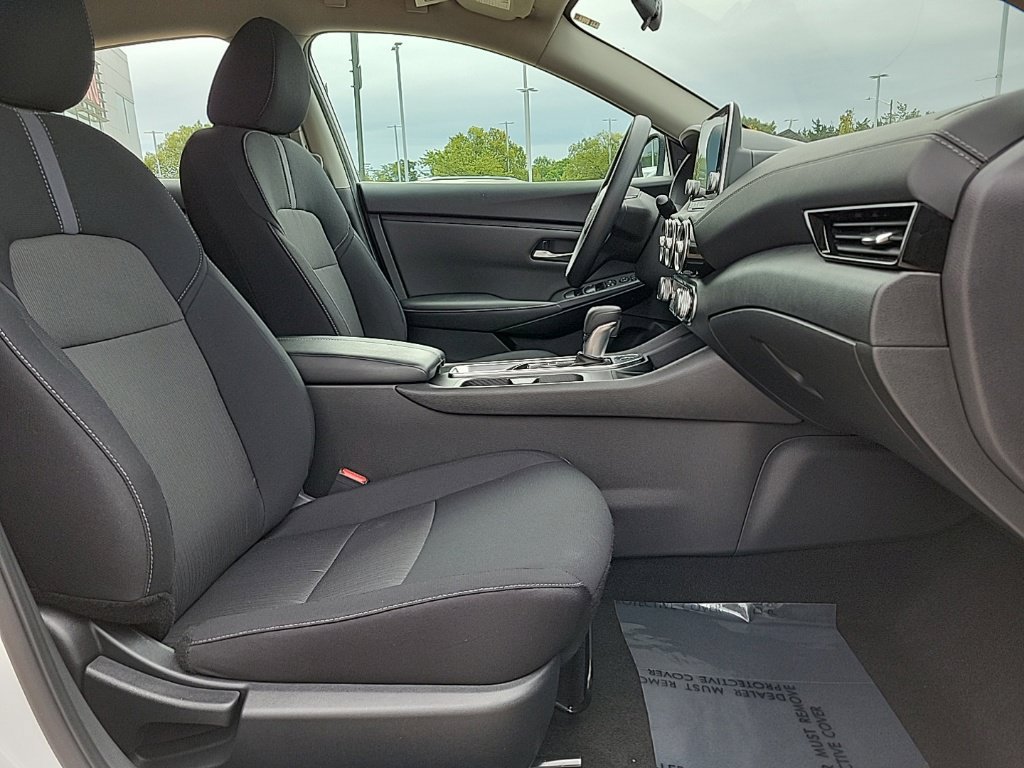 Used 2023 Nissan Sentra SV FWD image 15